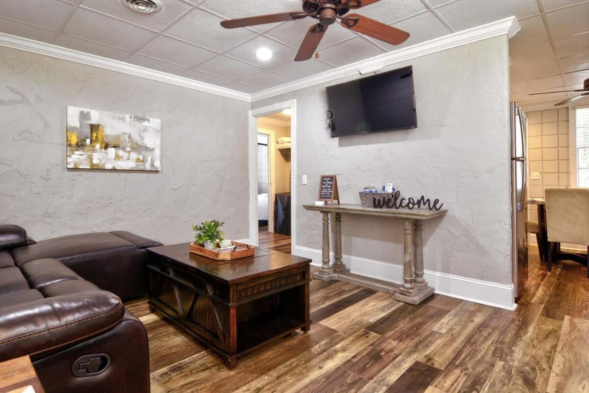 Comfortable Cottage On The Blue Mile - Close To Gsu! Statesboro Εξωτερικό φωτογραφία